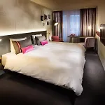 Pentahotel Hotel 4*