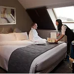 Pentahotel Hotel 4*