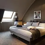 Pentahotel Hotel 4*