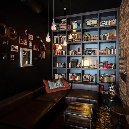 Pentahotel Hotel 4*