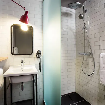 Pentahotel 4*
