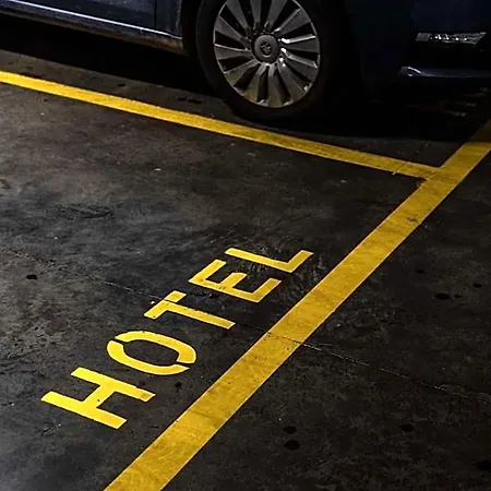 Pentahotel Hotel 4*