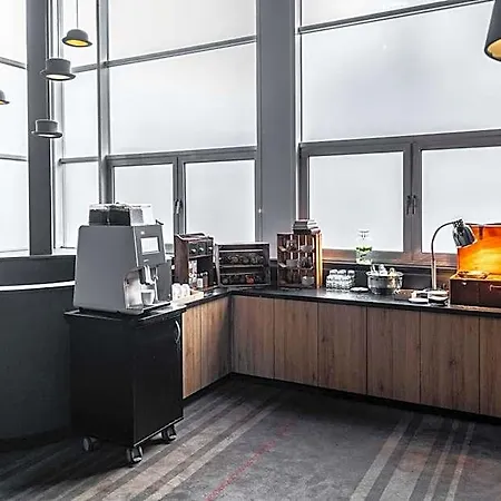 Pentahotel Hotel
