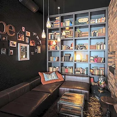 Pentahotel Hotel 4*