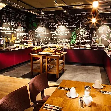 Pentahotel 4*