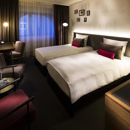 Pentahotel Hotel