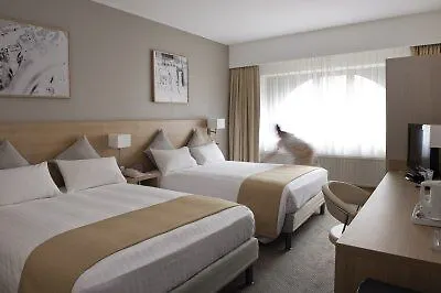 Pentahotel 4*
